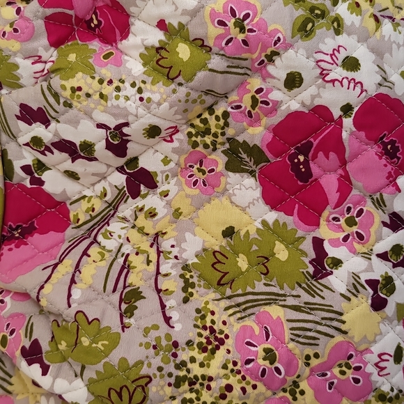 Printed Vera Bradley bag Make Me Blush Pattern Shoulder Bag - Picture 2 of 14